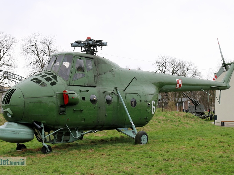 6 weiss, Mi-4MA
