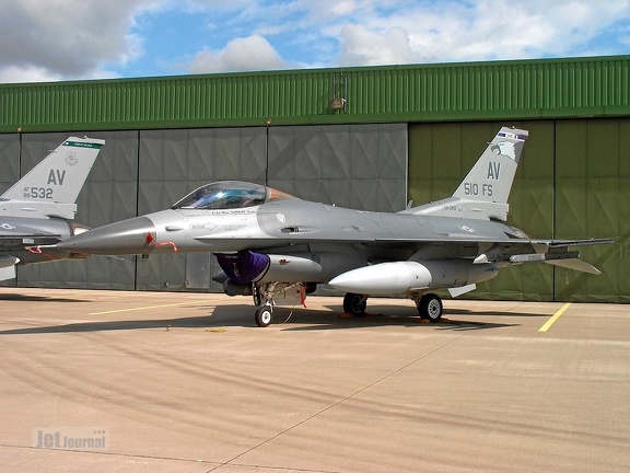 88-0413 AV F-16CG 510th FS USAFE