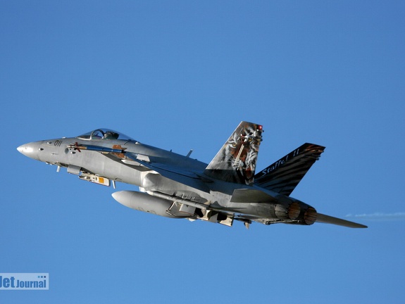J-5011 F-18C Fliegerstaffel 11 Schweizer Luftwaffe (4234 visitas) J-5011 F-18C Fliegerstaffel 11 Schweizer Luftwaffe
