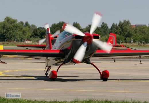 JY-RFC, Extra-300 (1980 Besuche) Royal Jordanian Falcons JY-RFC, Extra-300