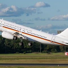 15+01 German Air Force Airbus A319-133(CJ) (EDDT/TXL)