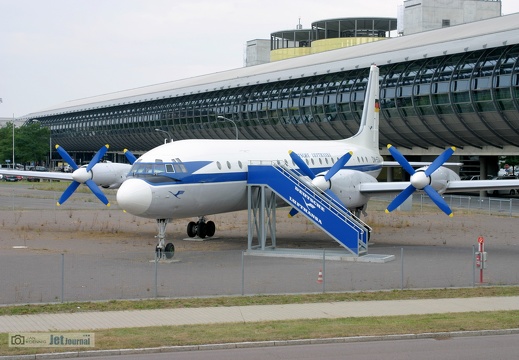 DM-STA, Il-18W, Interflug