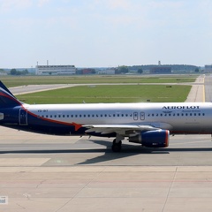 VQ-BIT, A320-214, Aeroflot