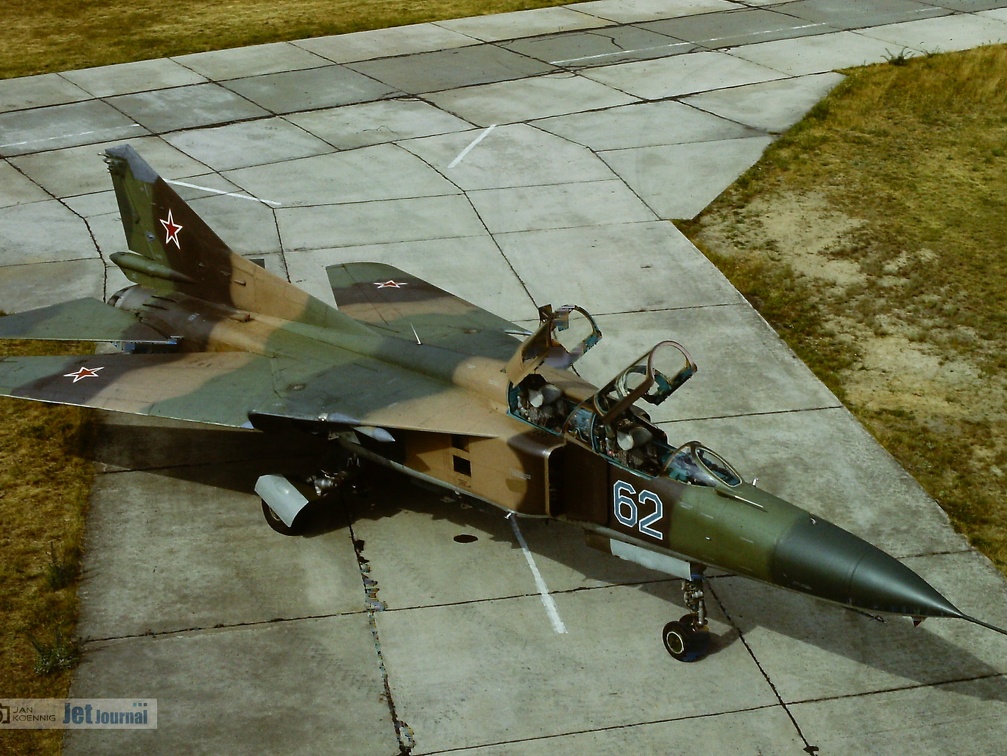 62 blau, MiG-23UB (5197 відвідувань) 62 blau, MiG-23UB