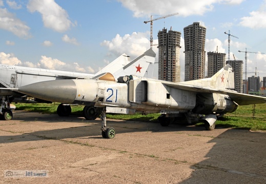 21 blau, MiG-23M