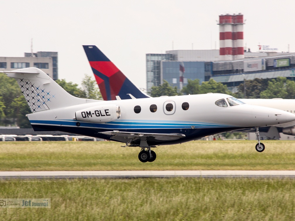 OM-GLE, Beechcraft 390 Premier 1A (4291 Besuche) OM-GLE, Beechcraft 390 Premier 1A