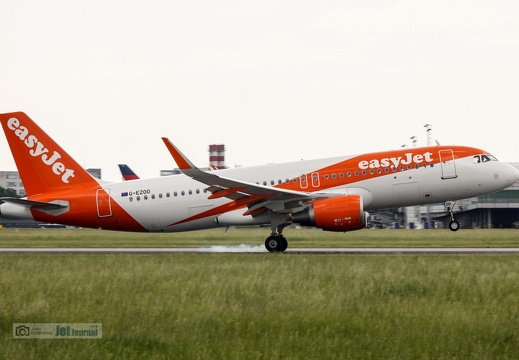 G-EZOO, A320-214, easyJet