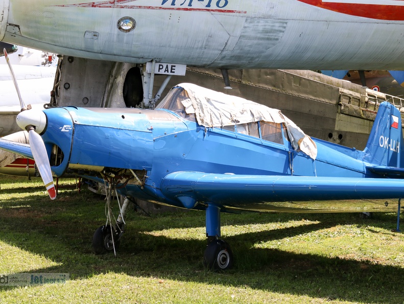 OK-LLH, Z-126 Trener