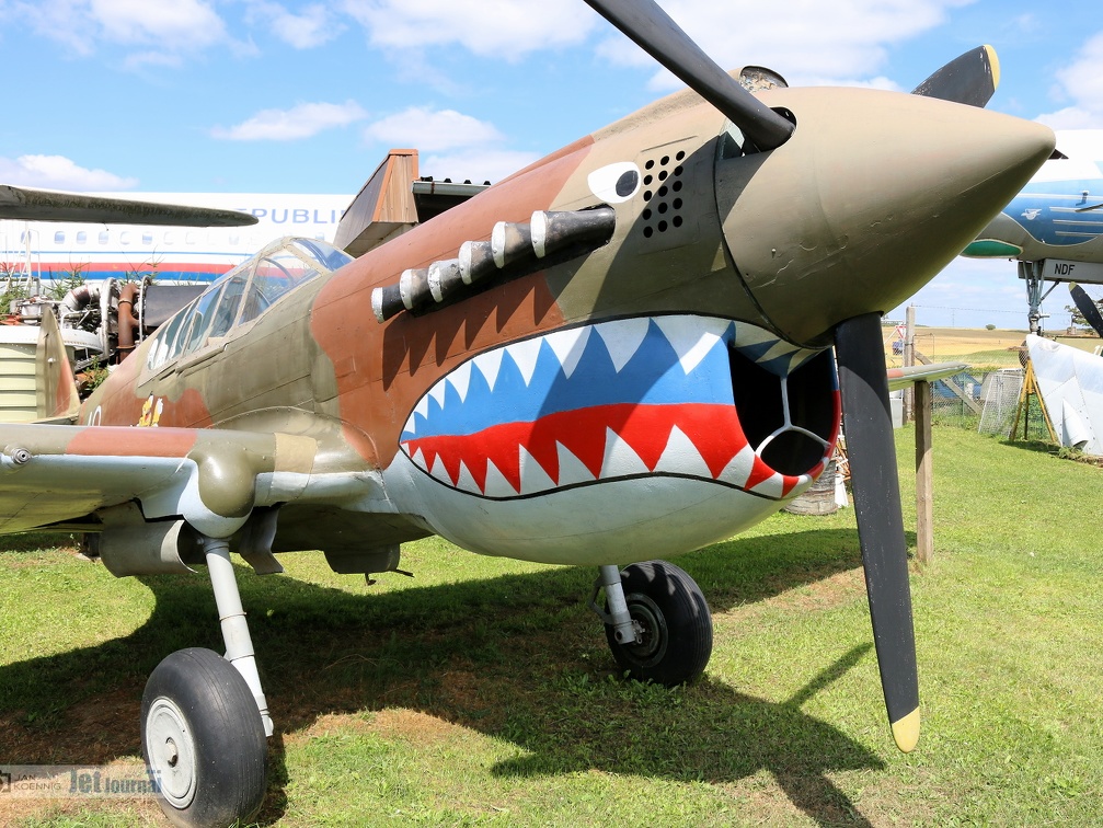 Curtiss P-40 Filmreplica (2172 Besuche) Curtiss P-40 Filmreplica