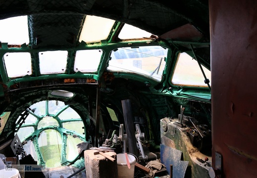 Tu-104 (leeres) Cockpit