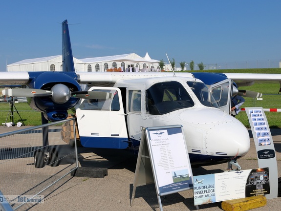 D-IAEB, BN-2, Flugschule Hamburg