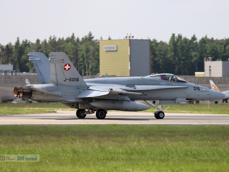 J-5016, F/A-18C, Schweizer Luftwaffe