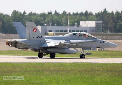 J-5233, F/A-18D, Schweizer Luftwaffe