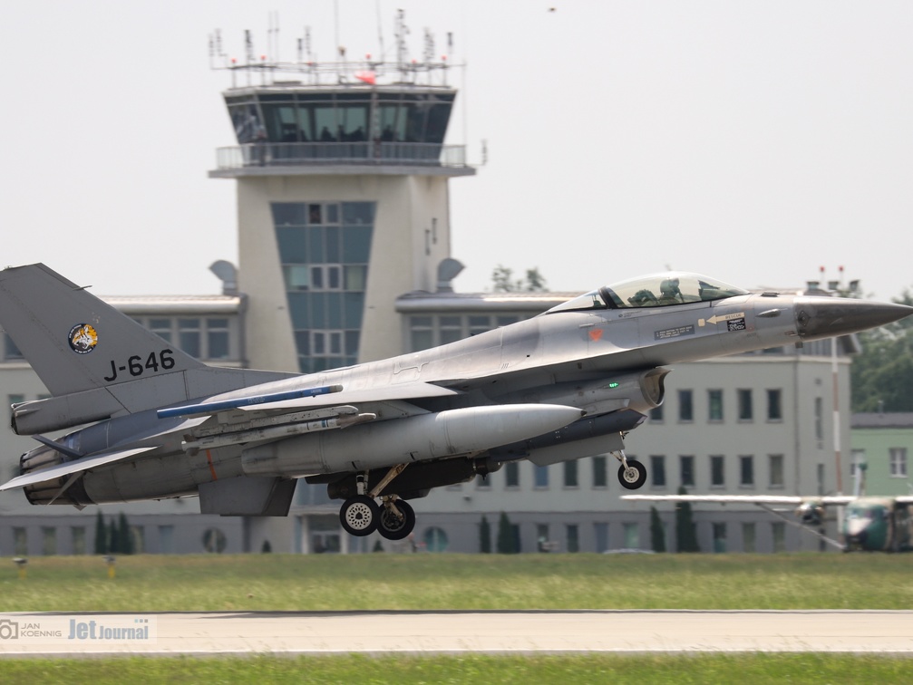 J-646, F-16AM, RNAF (3701 visits) J-646, F-16AM, RNAF