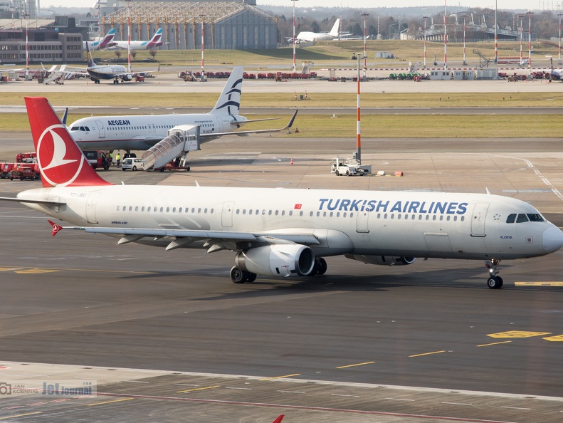 TC-JRU, Airbus A321-231, Turkish Airlines