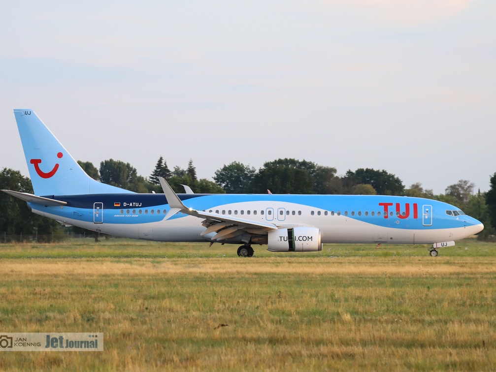 D-ATUJ, Boeing 737-8K5, TUIfly