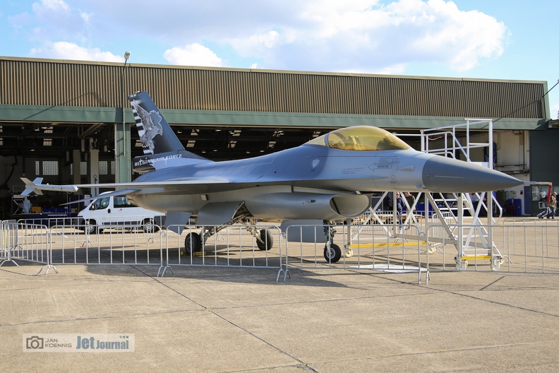 f16a-fa05-bafd2018-1-15c.jpg