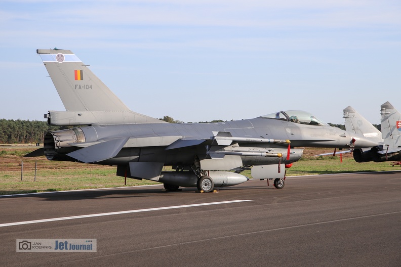 f16am-fa104-bafd2018-1-15c.jpg