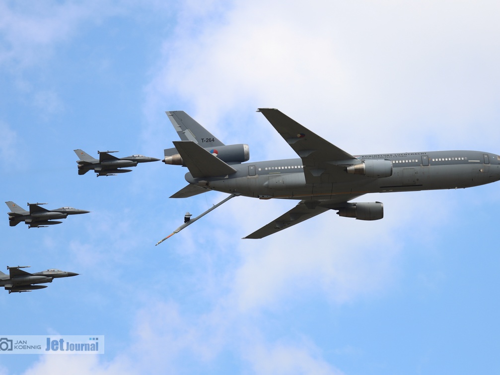 T-264, KC-10-30 und 3 F-16