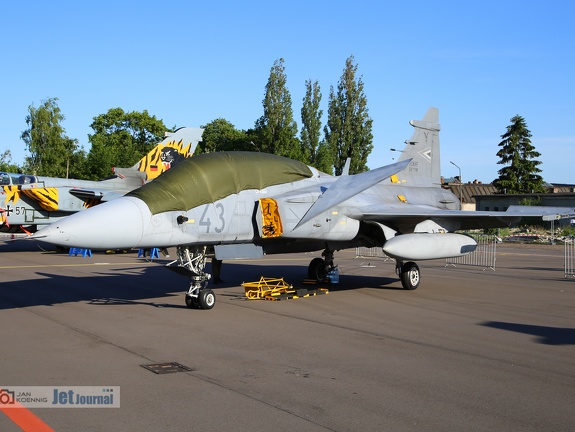 43 grau, JAS-39D Gripen, Hungarian Air Force (просмотров: 3732) 43 grau, JAS-39D Gripen, Hungarian Air Force