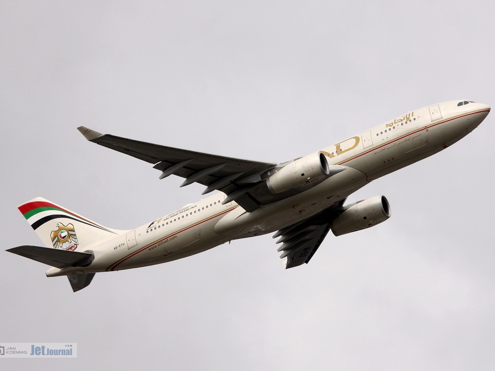 A6-EYU, Airbus A330-200, Etihad Airways