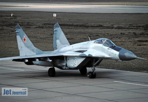 39 weiss, MiG-29