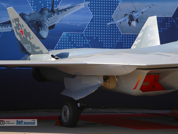 057 blau, Su-57, Heckansicht (3162 Besuche) 057 blau, Su-57, Heckansicht