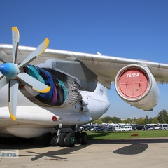RA-76492, Il-76LL (3090 visite) Testträger für das TV7-117ST Triebwerk, vorgesehen für die Il-112W RA-76492, Il-76LL