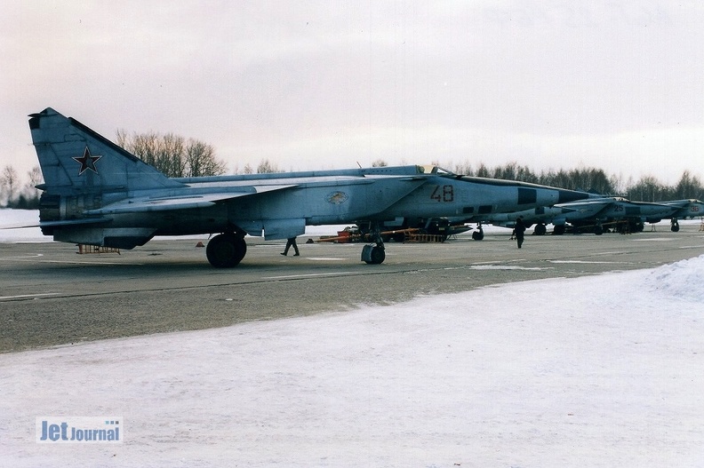 img499-mig25-48-25-36-12c.jpg