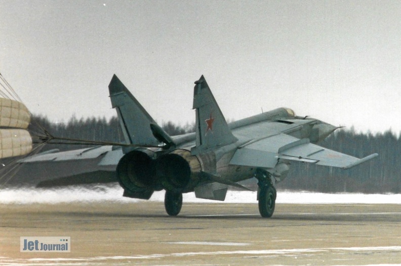 img500-mig25-12c.jpg