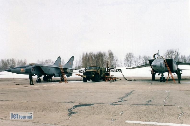 img503-mig25-25-1-12c.jpg