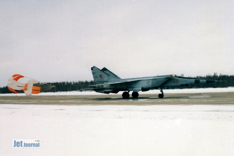 img506-mig25-48-1-12c.jpg