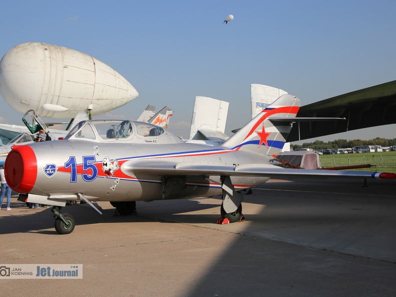 15 blau, MiG-15UTI (2802 visingar) 15 blau, MiG-15UTI
