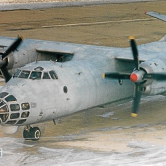 04 rot, An-30B, Russian Air Force (2560 Besuche) Wahrscheinlich 0904, 04 rot von 5. ODRAO Woronesch in Schatalowo, ca. 2003 04 rot, An-30B, Russian Air Force