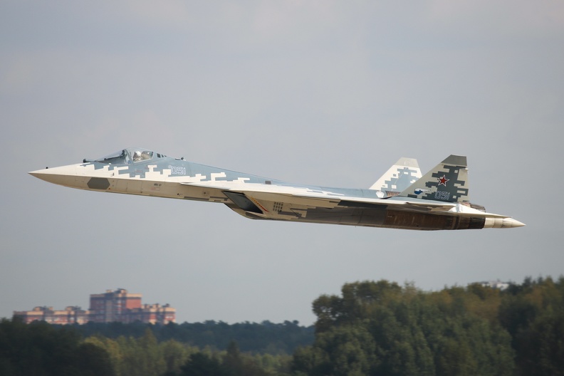 su57-051-maks2019s-02-15c.jpg