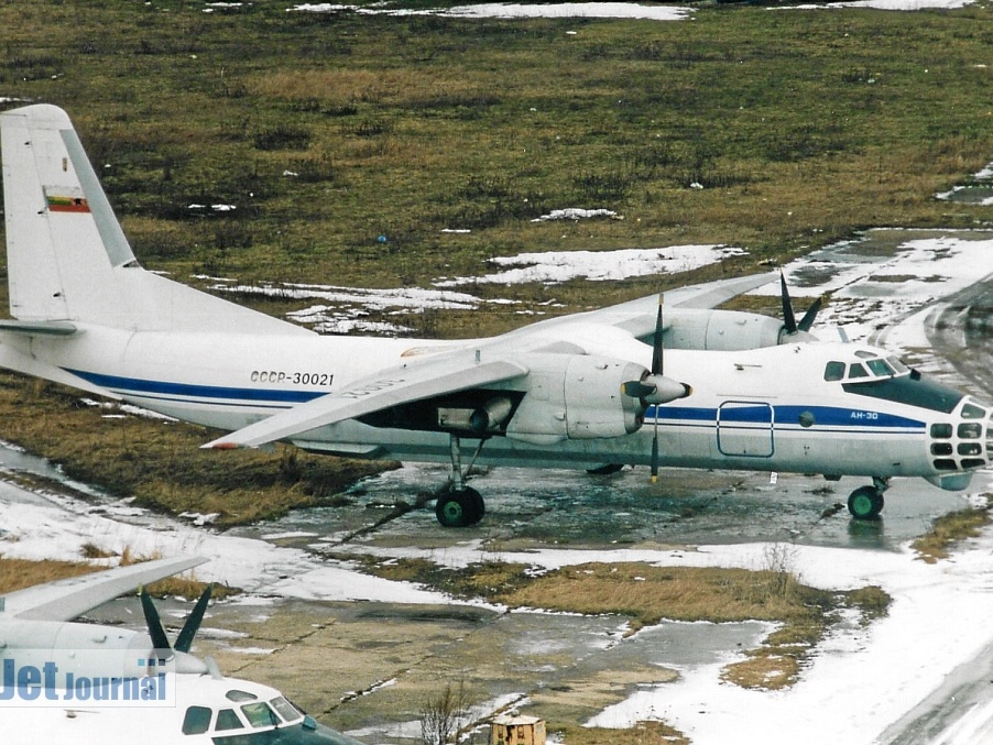 CCCP-30021, An-30 (просмотров: 1779) Aerodrom Myachkovo, ca. 2003 CCCP-30021, An-30