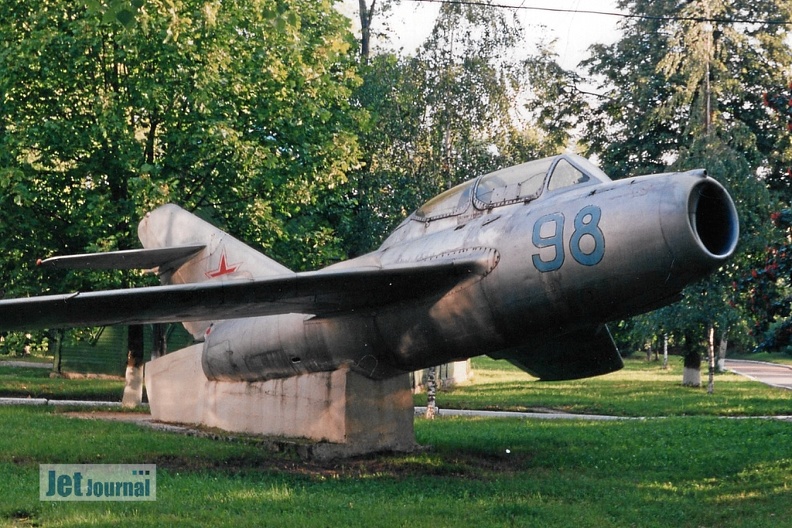 img684-mig15uti-98-10c.jpg