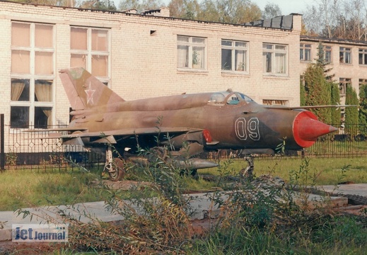 09 weiss, MiG-21bis