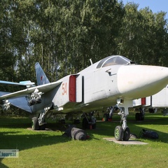 54 rot, Su-24 (2333 Besuche) 54 rot, Su-24
