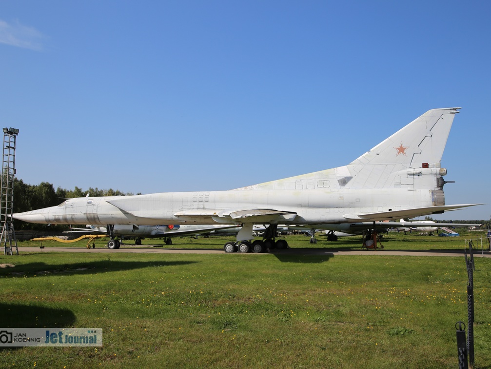 33 rot, Tu-22M3 (2695 Besuche) 33 rot, Tu-22M3
