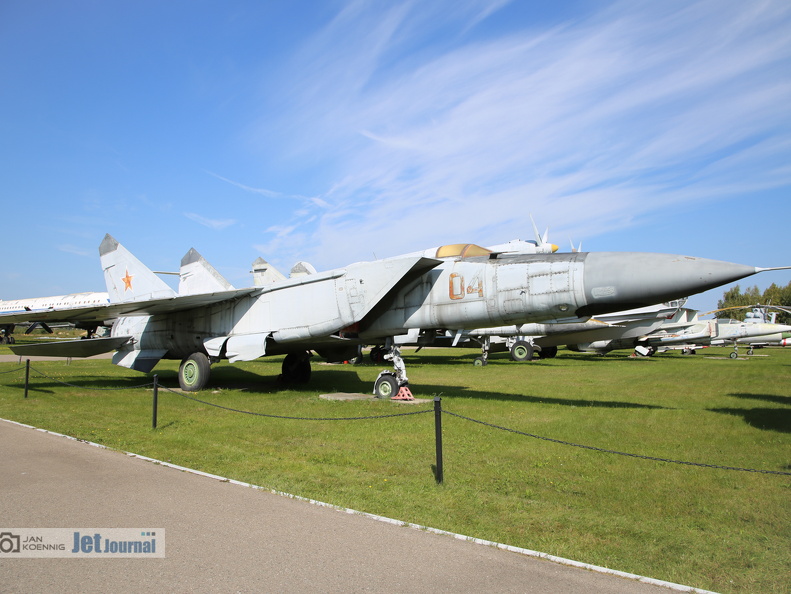 04 rot, MiG-25PD (2077 Besuche) 04 rot, MiG-25PD