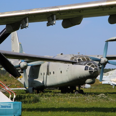10 gruen, An-8 (2995 Besuche) 10 gruen, An-8