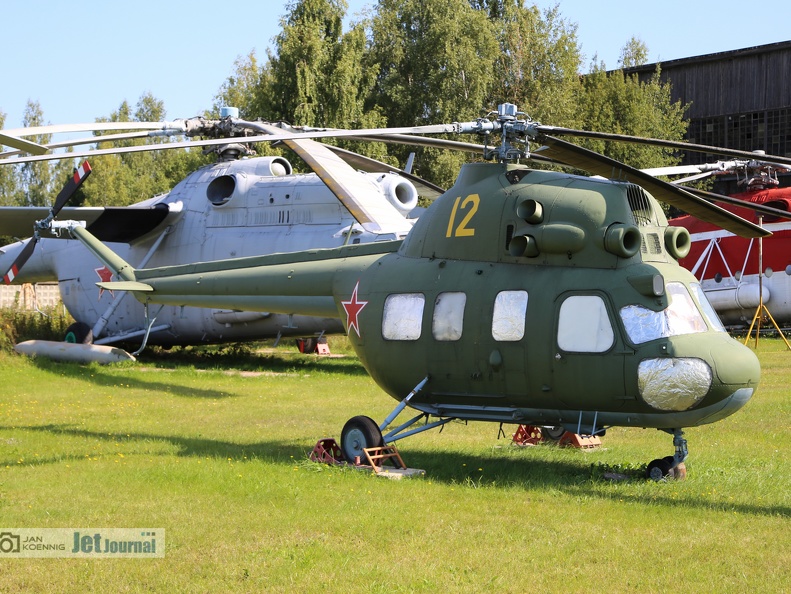 12 gelb, Mi-2 (2684 Besuche) 12 gelb, Mi-2