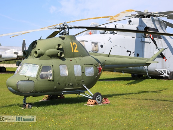 12 gelb, Mi-2 (2662 Besuche) 12 gelb, Mi-2