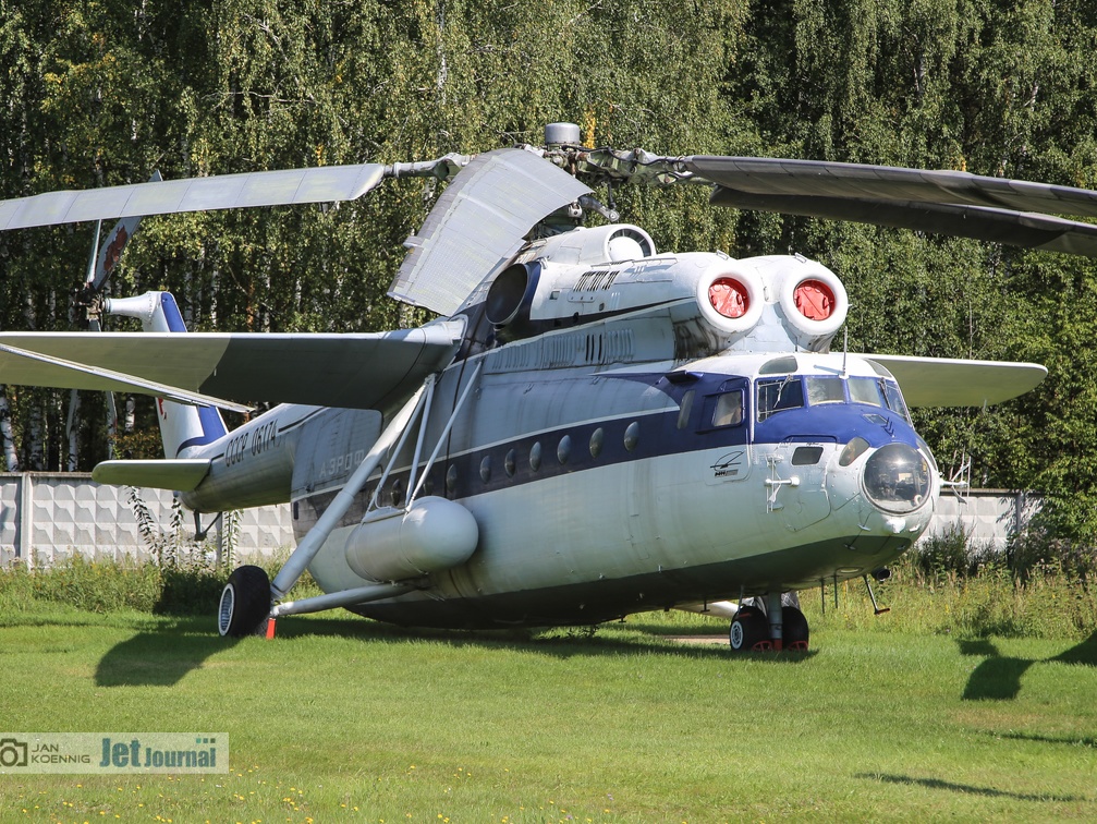 Mi-6, 02 blau, CCCP-06174 (2016 visitas) Der Mi-6 trug ursprünglich die Kennung 02 blau, wurde umlackiert und mit der falschen Kennung CCCP-... Mi-6, 02 blau, CCCP-06174