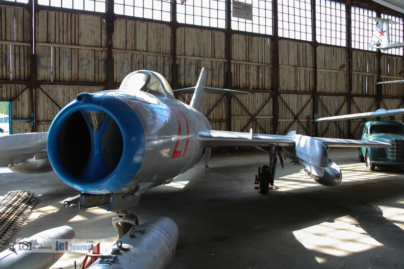 mig15bisisch-27-2019s-02-15c.jpg