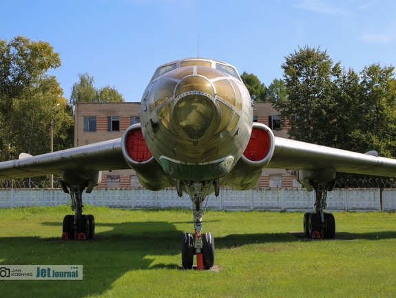 50 rot, Tu-16R (2096 visites) 50 rot, Tu-16R