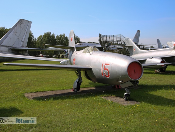 15 rot, Jak-23 (1941 Besuche) 15 rot, Jak-23