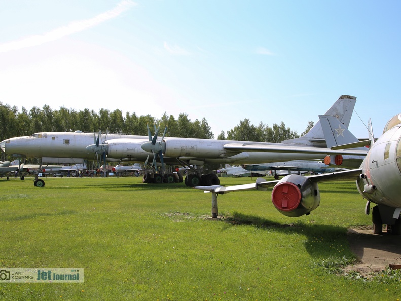 45, Tu-95N (2348 Besuche) 45, Tu-95N