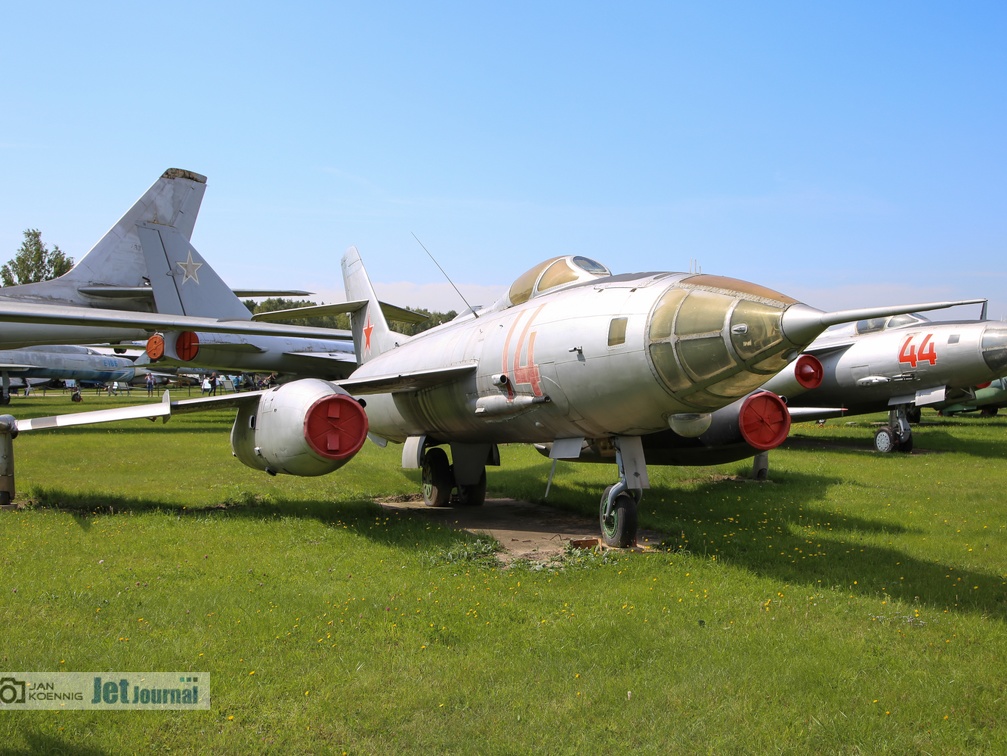 14 rot, Jak-27R, Soviet Air Force (2709 visits) 14 rot, Jak-27R, Soviet Air Force